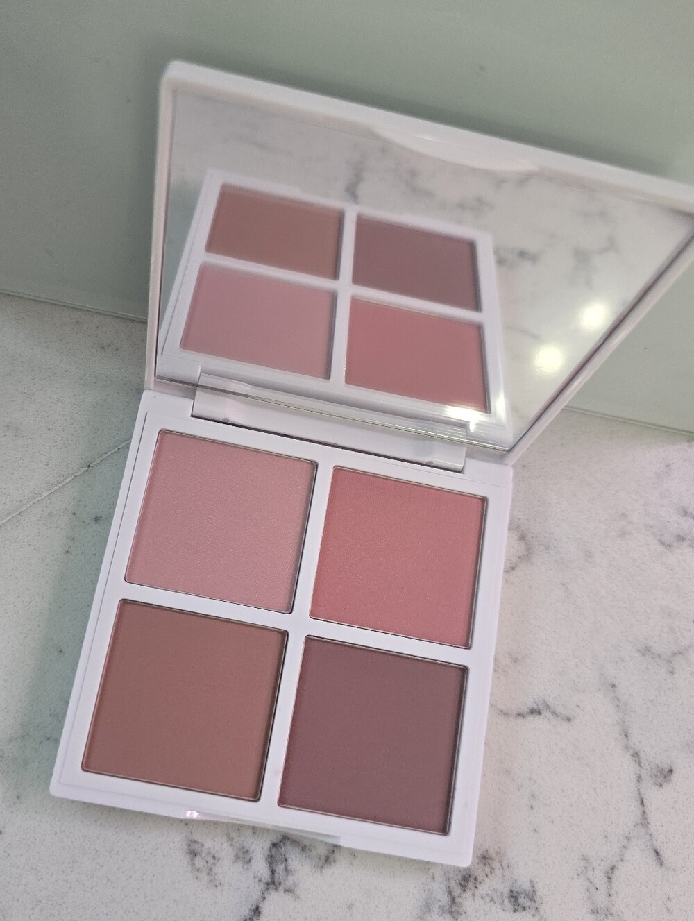 Lithe Sunset Blush Box NIB